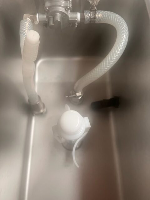 USED ARCTIC MINI 30 LT ICE CREAM MACHINE WITH PUMP / MACCHINA GELATO (1 in a box) USED