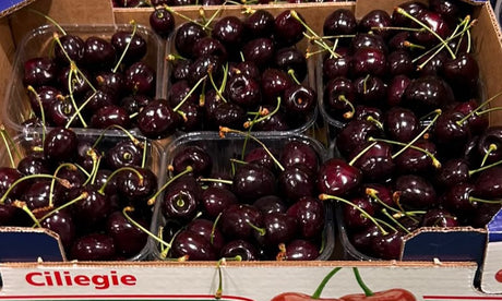 FRESH FRUITS CHERRIES FERROVIA £8.93 AL KG (APPROX 5 KG) - ONLY LONDON AREA