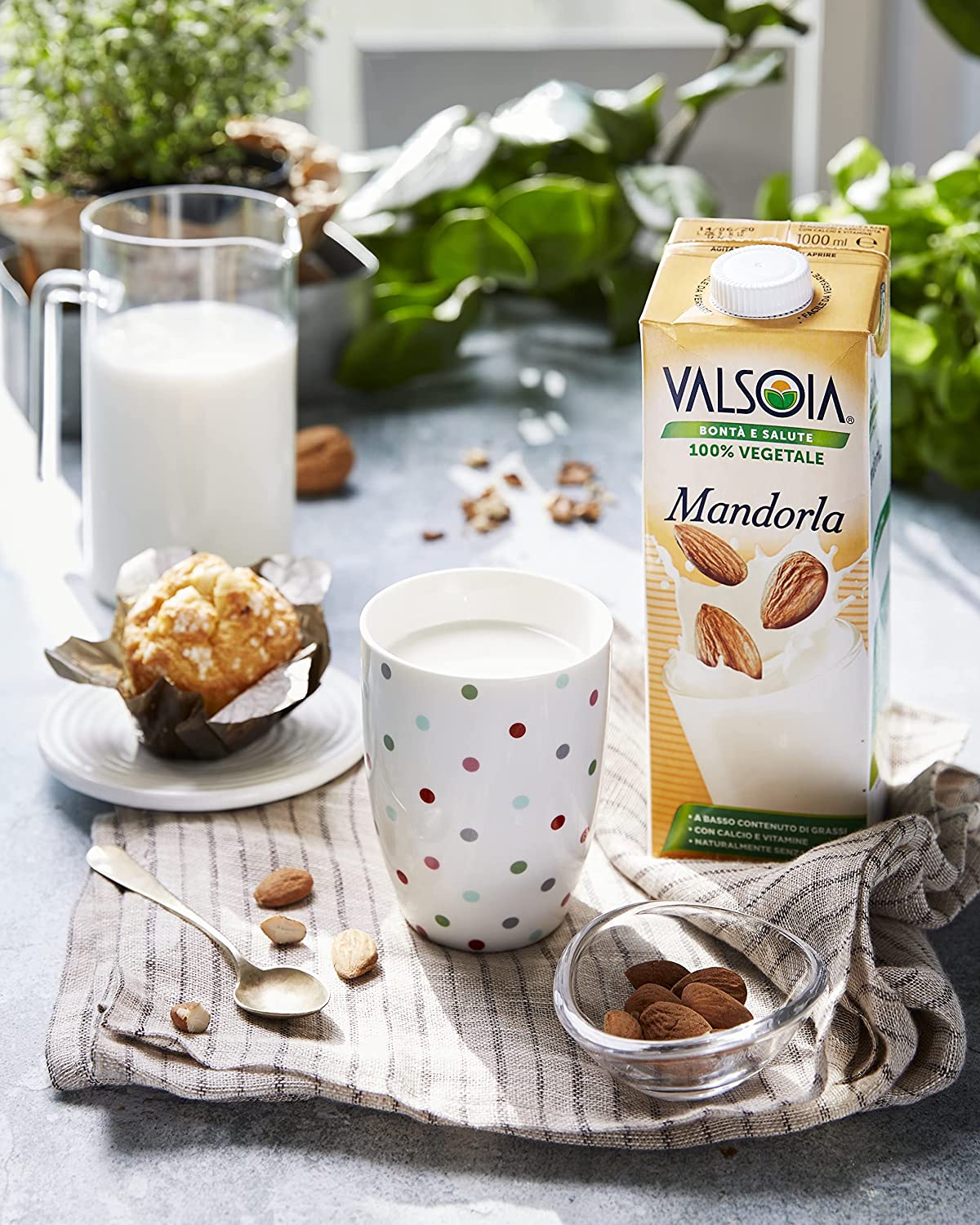 VALSOIA DRINK ALMOND MILK BRICK 1 LT (10 in a box)