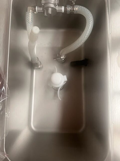 USED ARCTIC MINI 30 LT ICE CREAM MACHINE WITH PUMP / MACCHINA GELATO (1 in a box) USED